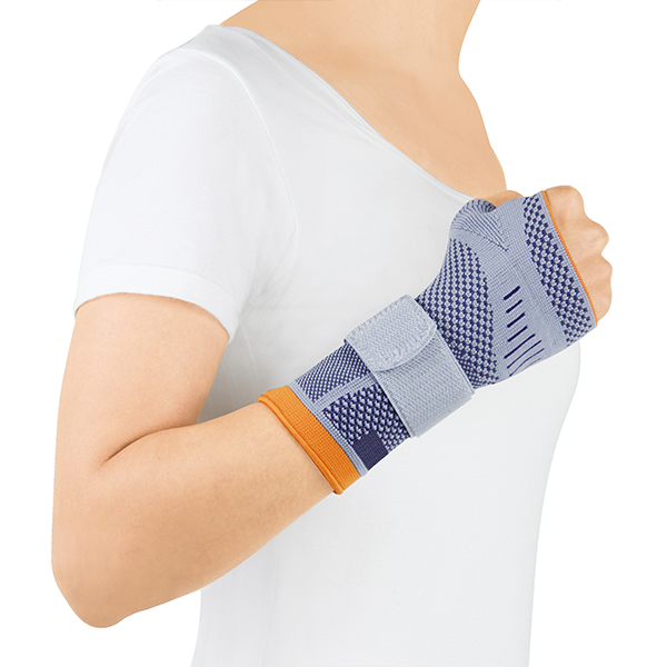 OrthoActive 5591 3D Elastic Wrist Support